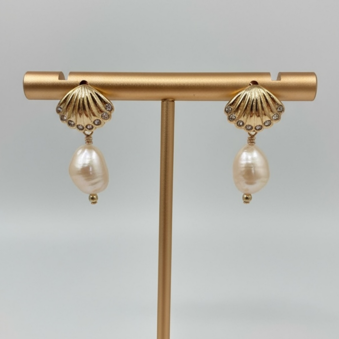 Seashell Stud