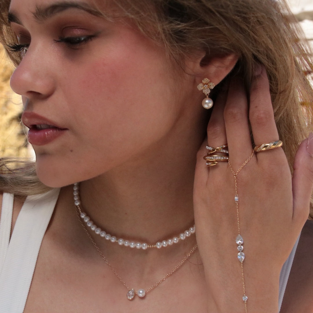 Flower Pearl Stud
